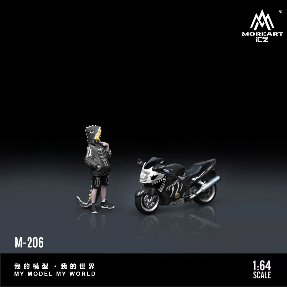 Фото В наличии: MoreArt 1:64 BR1100XX Мотоцикл Black Dragon с фигуркой Cool Girl, модель из смолы, миниатюрный декор для сцен, подарок и украшение для витрины. №4