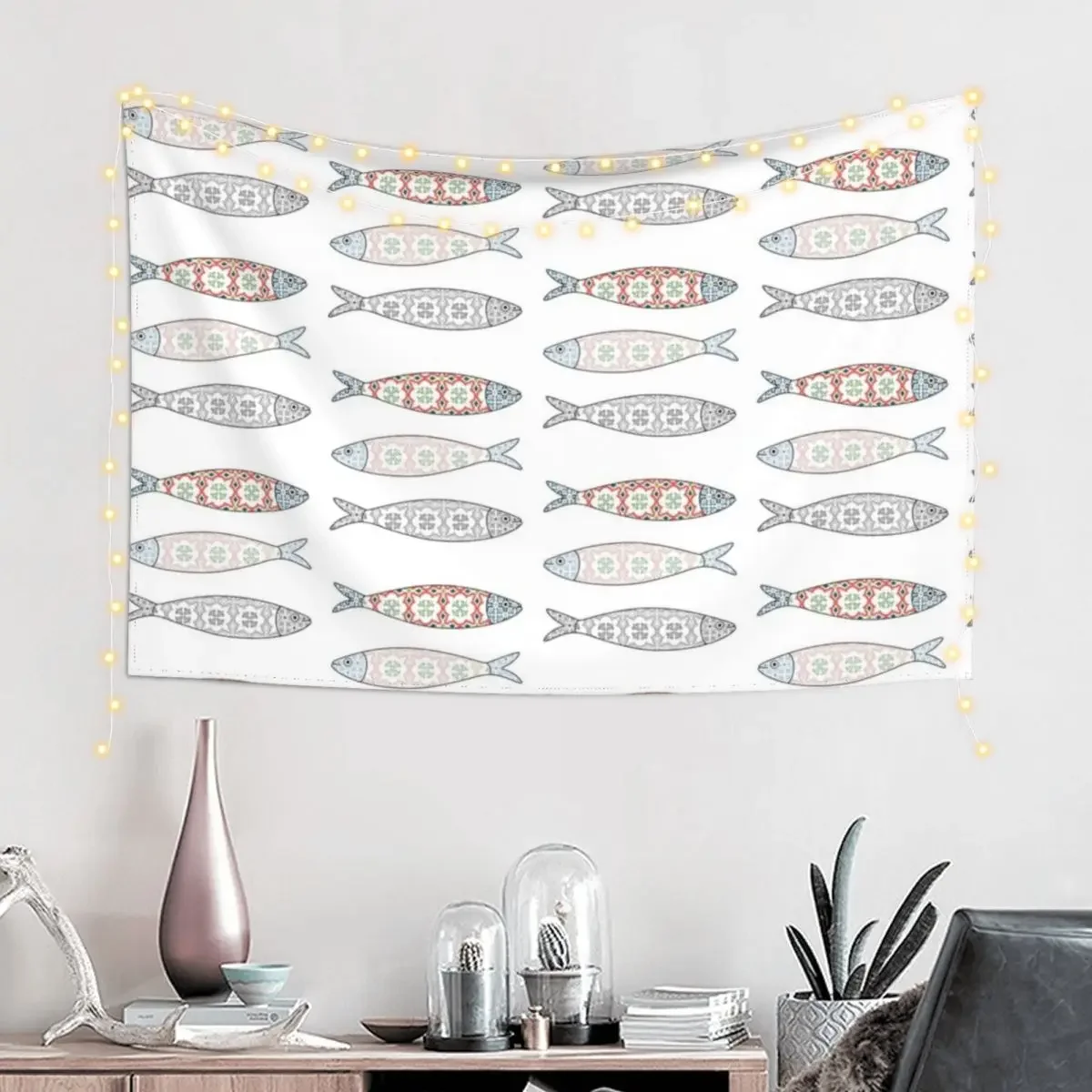 Традиционная португальская икона. Цветные сардиницы с типическими узорами