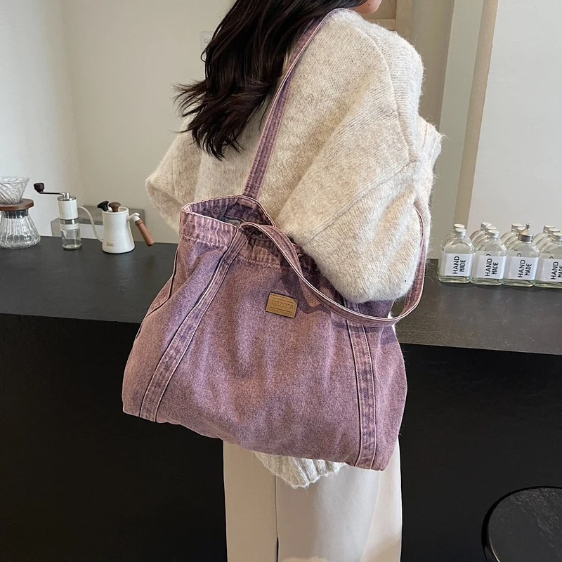 Женская джинсовая сумка на плечо повседневная подмышки большая вместительная