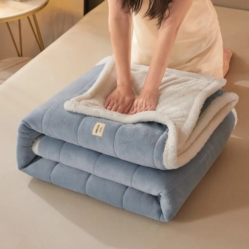 Коралловый флис осенне-зимние теплые одеяла для кровати 3-слойное утолщенное