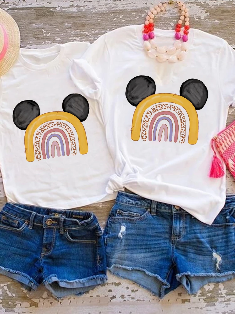 

Женские футболки Disney, летняя серия с Микки Маусом, закуски, новые товары, семейная одежда, футболки для родителей и детей с принтом Микки