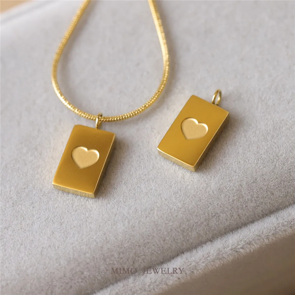 

Exclusive minimalist STYLE INS square frosted heart pendant DIY accessory, 18K gold plated titanium steel