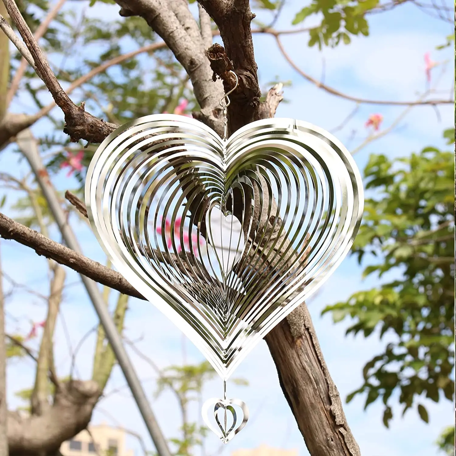 

Stainless Steel Wind Spinner 3D Silver Heart Wind Spinners Kinetic Hanging for Yard and Garden Decor Indoor Outdoor Decoration