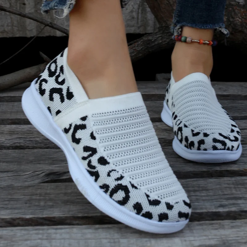 

Fashion Leopard Print Breathable Sneakers Women Slip-On Soft Bottom Sports Shoes Woman Non-Slip Knitting Vulcanized Shoes Ladies