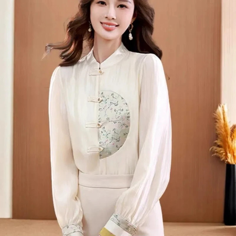 Женская рубашка в китайском стиле с вышивкой