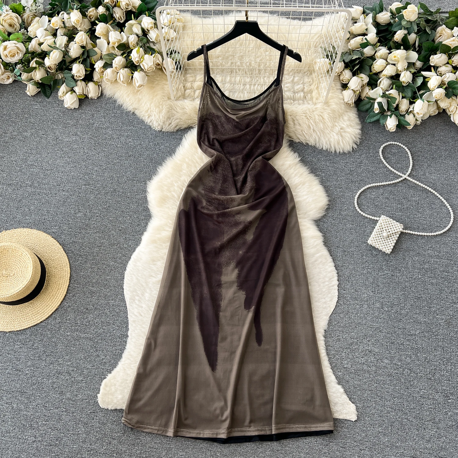 

Clothland Women Elegant Retro Print Dress Adjustable Straps Sleeveless Backless Mesh Vintage Midi Dresses QC606