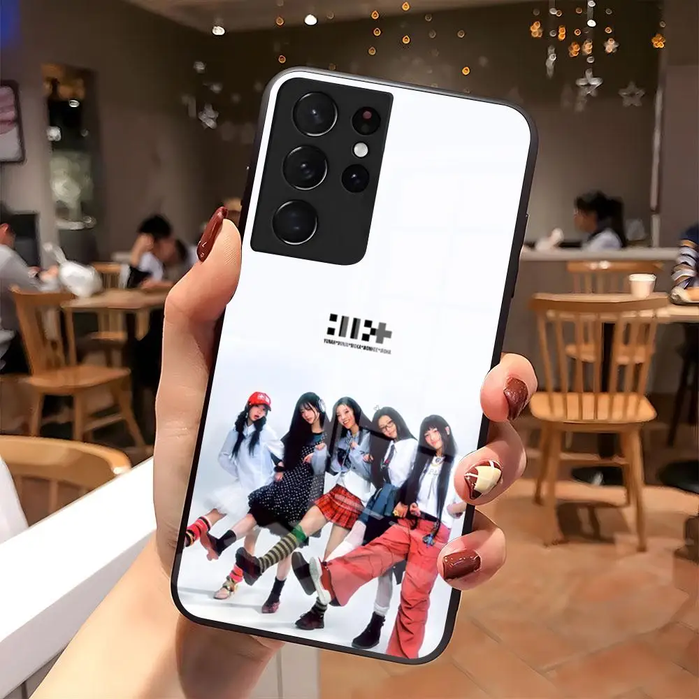 Фото Чехол для телефона KPOP I-ILLIT для Samsung S26 S25 S24 FE S23 S22 S21 Plus S20 Ultra Note20Ultra, черный стеклянный чехол №5