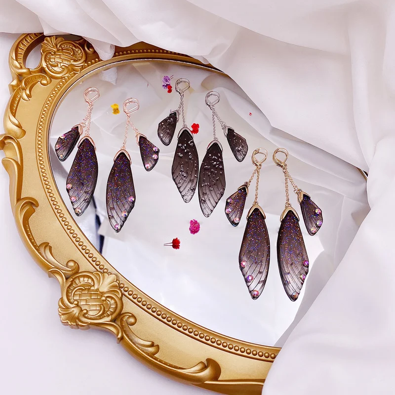 

Minar Fantasy Clear Black Color Resin Simulation Wings Drop Dangle Earrings for Women Shiny Rhinestones Butterfly Tassel Earring