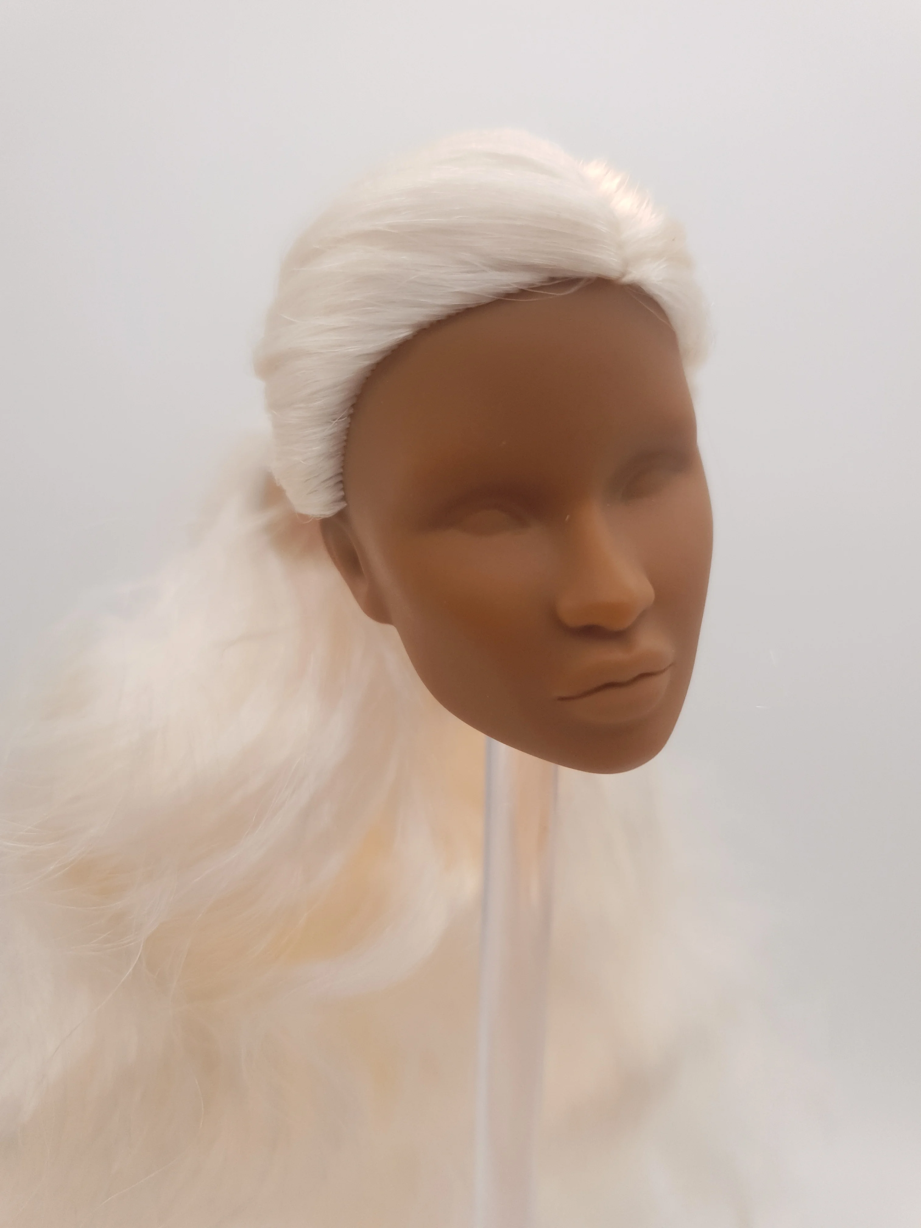 Модные королевские светлые волосы Reroot Light Honey Skin Доминик Макаэда масштаб 1/6