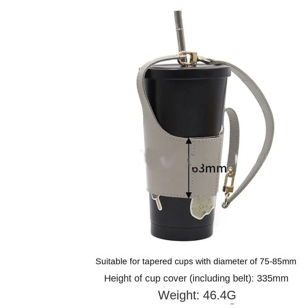 Сопровождаемая полиуретановая сумка для чашки воды черная Изолированная