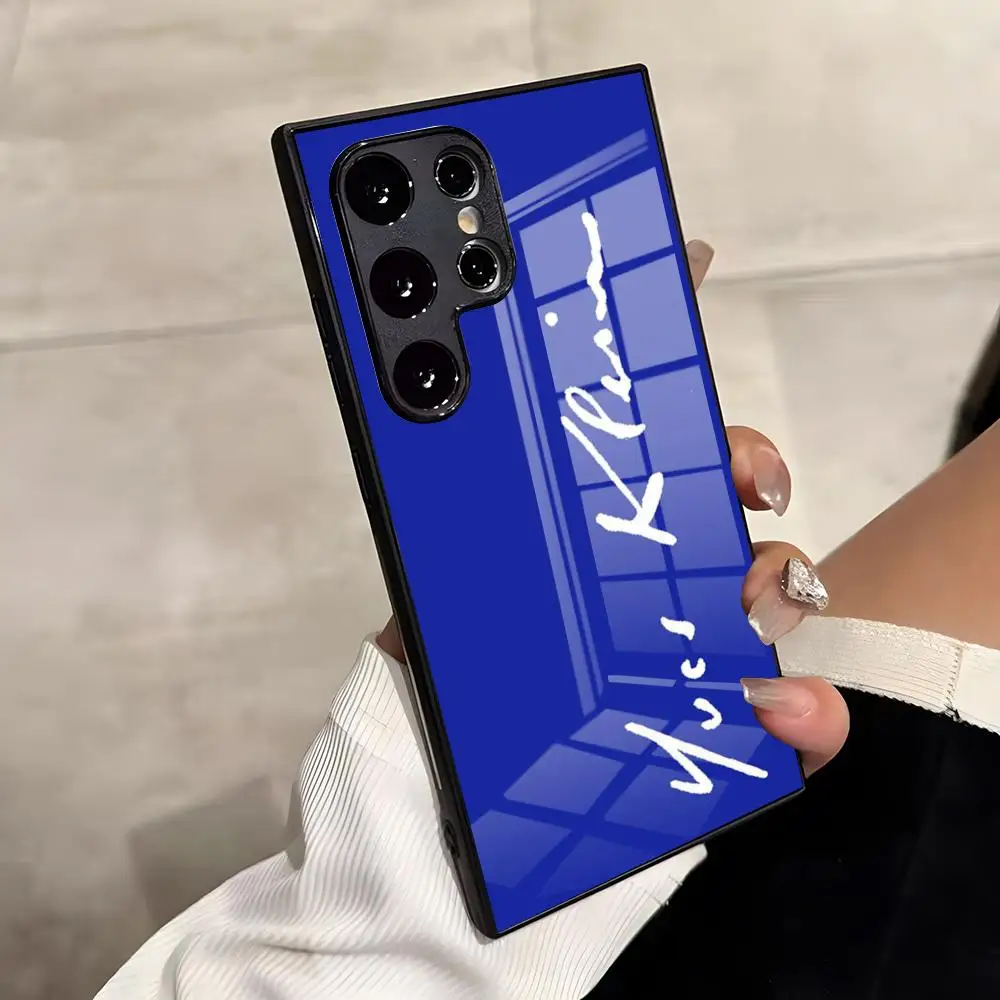 Фото Синий чехол для телефона Yves Klein для Samsung S26 S25 Edge Ultra S23 S22 S21 S20 Ultra Plus S24 Fe A54 A53 A25, стеклянная крышка №1