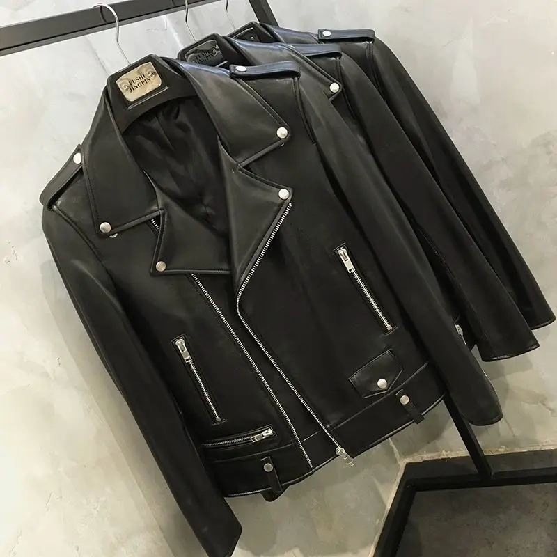 

2022 new Locomotive Retro with Belt Riding Spring Men's Jacket Long-sleeved Lapel Padded Black Zip Chic Male Coat Tops Q04