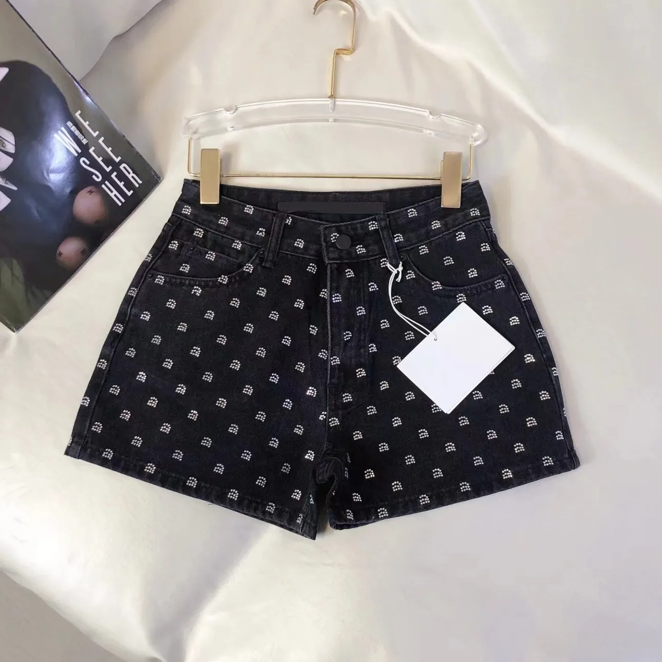 2023 New Spring Summer Women Denim Shorts Glittering Letters a Hot Drilling All-match High Waist Straight Pants Short Jeans