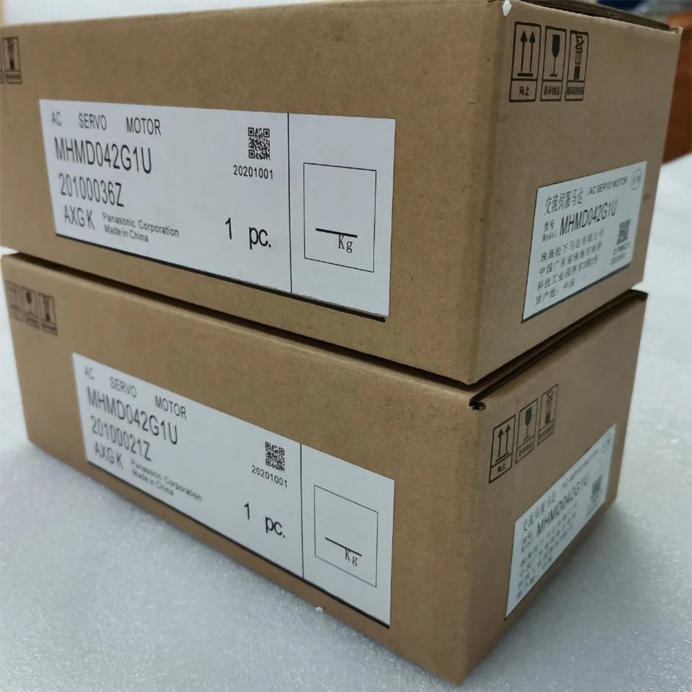 

Новый оригинальный Серводвигатель MSMD042G1U