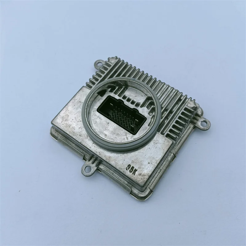 Контроллер для светодиодной фары 20 Chevrolet Monza модуль привода балласт 1 шт.