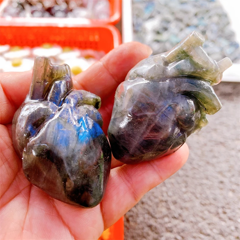 

Natural Labradorite Heart Crystal Carved Figurine Fashion Holiday Gift Quartz Carving Healing Home Decoration 1PCS
