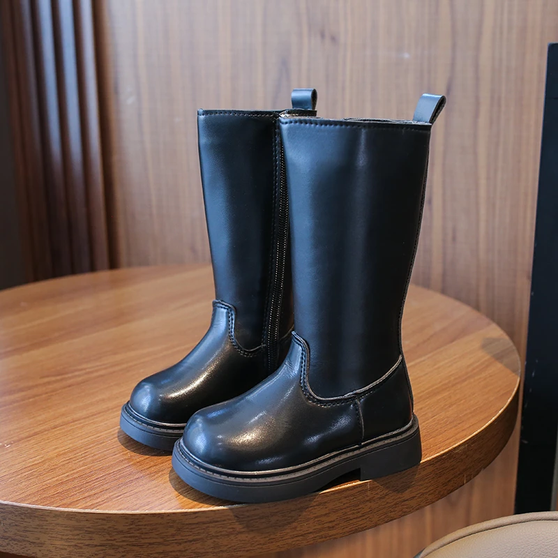 Черные ботильоны для девочек весенний сезон модная обувь на плоском каблуке с