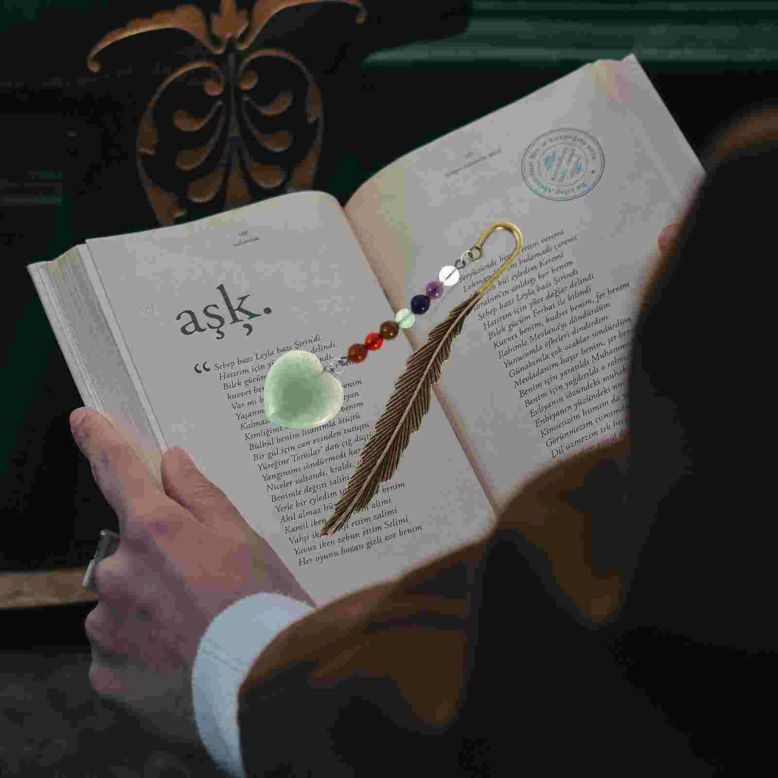 Рисунок 5 - Яркие элегантные бумажные закладки