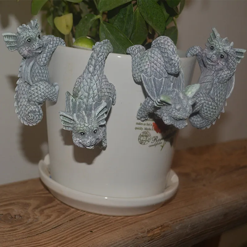 

New Arrival 4pcs Small Dinosaur Cheerful Garden Decoration Desk Decoration Garden Decoration Resin Handcraft Ornament Figurine