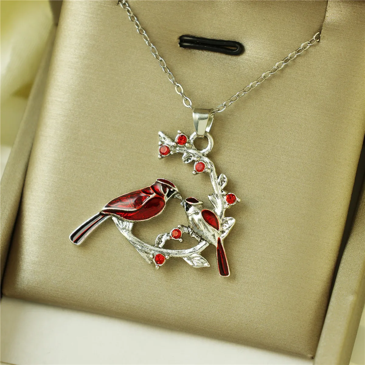 2 шт./компл. красивая пара красных подвесок в виде птицы епископа и кольца с