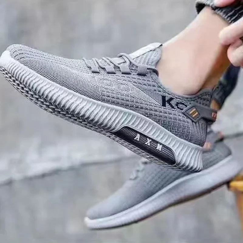 Новая летняя повседневная обувь мужская спортивная с дышащей сеткой легкая и