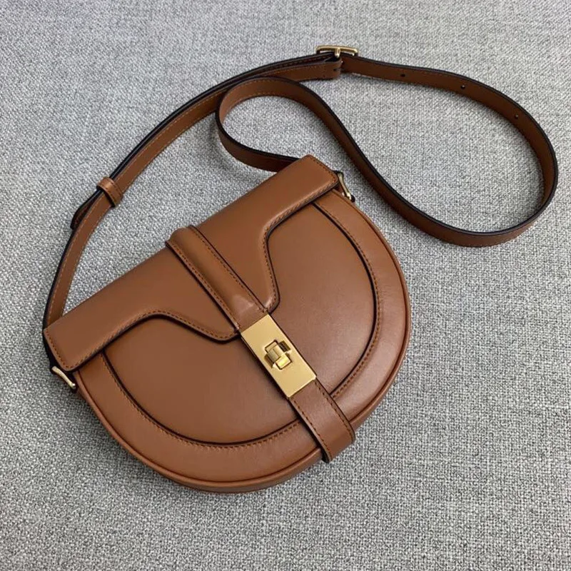 Factory Luxury Genuine Leather Women's Bag 2022 New Shoulder Messenger Bag Semi-Circle Saddle Bag Women's Retro Saddle Bag
