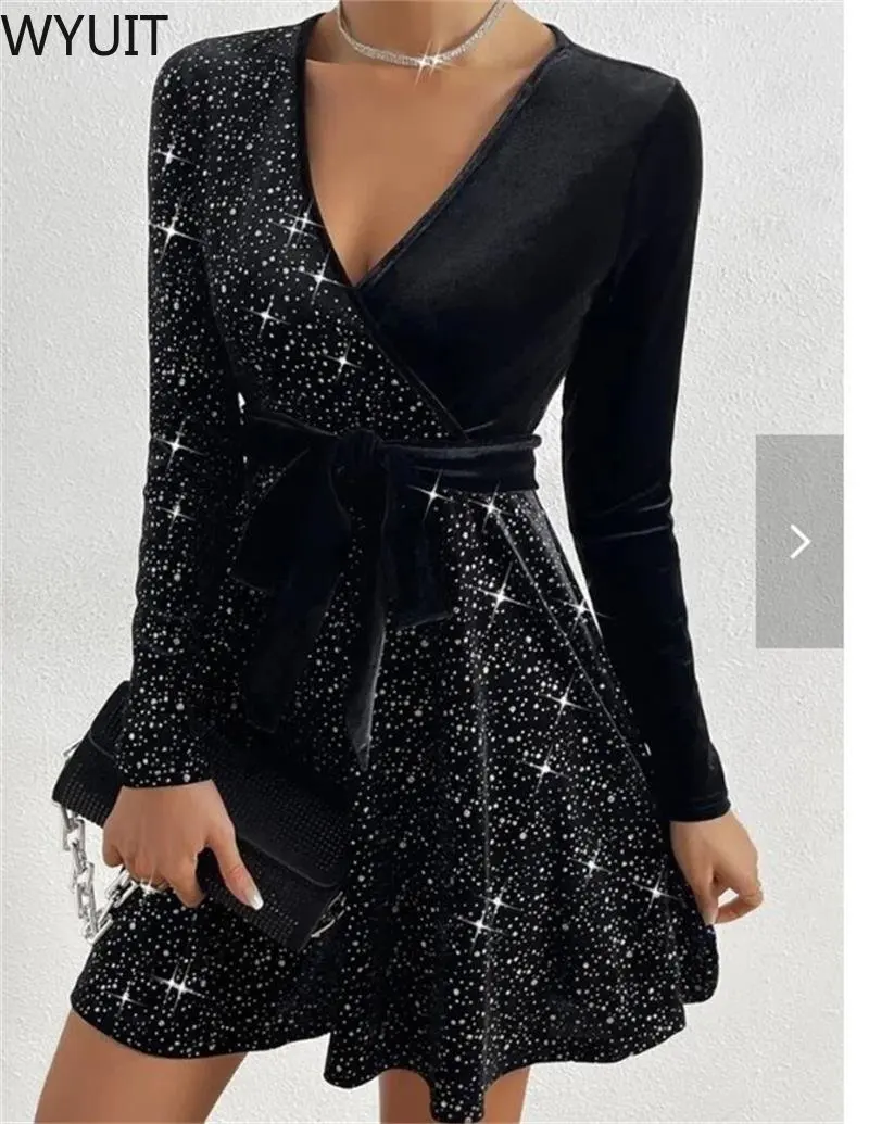 

Блестящее платье с пайетками, весна 2023, женское свободное сексуальное блестящее мини-платье с длинным рукавом и V-образным вырезом для фести...