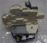 

4f0839016d interior door lock rear right A6 0511