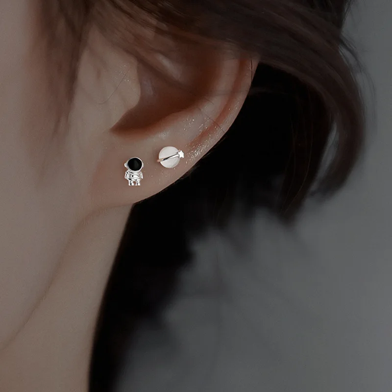 

Asymmetrical Earrings Stud For Girls planet astronaut Moon Star Mini Lovely Korean Women Aesthetic Jewelry Wholesale 2022 New In