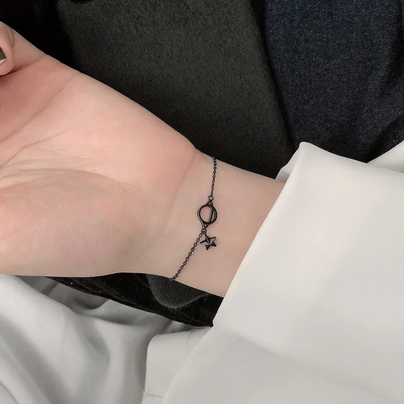 

Korean Trend Simple Style Planet Black Chain Bracelet For Women Exquisite Heart Letter Adjustable Couple Bracelet Charm Jewelry
