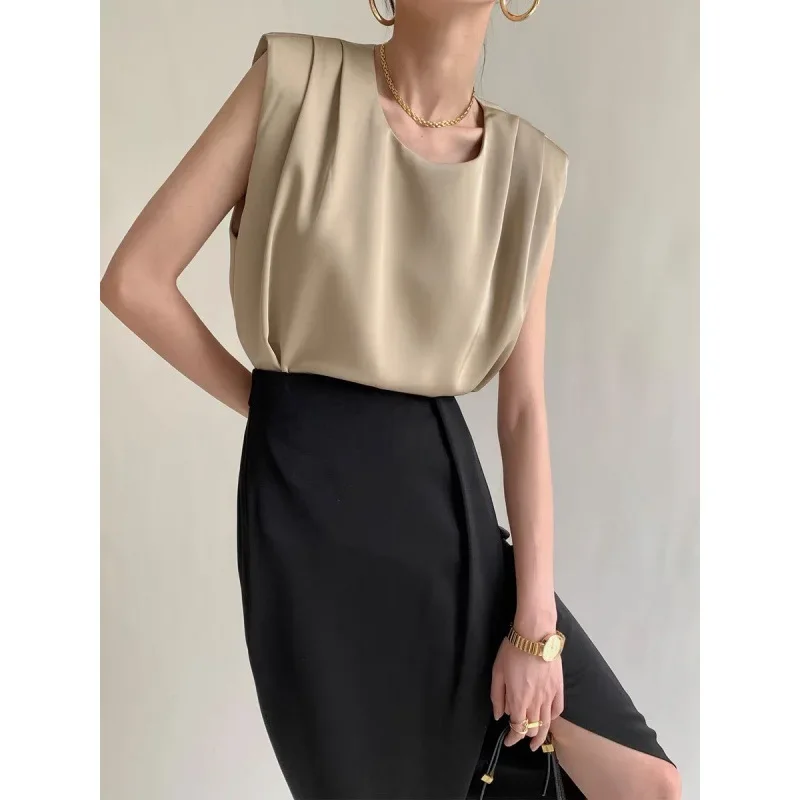 Лето 2024 новая модная футболка без рукавов с круглым вырезом женская летняя