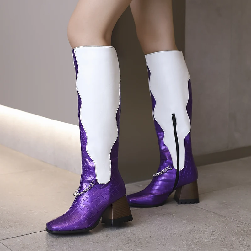 

Женские сапоги с рисунком змеиной кожи, на толстом каблуке