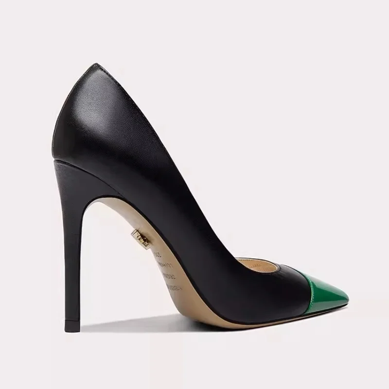 Новые весенние туфли из лакированной кожи с острым носком в стиле пэчворк на