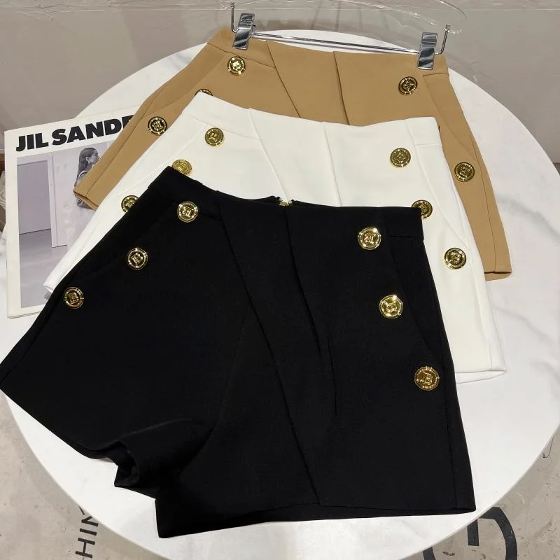 

Women's 2022 Autumn Metal Letter Buckle Three Point Suit Shorts
