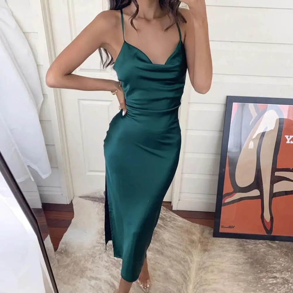 

Pullover Close-fitting Deep V Neck Satin Banquet Dress Wedding Dress