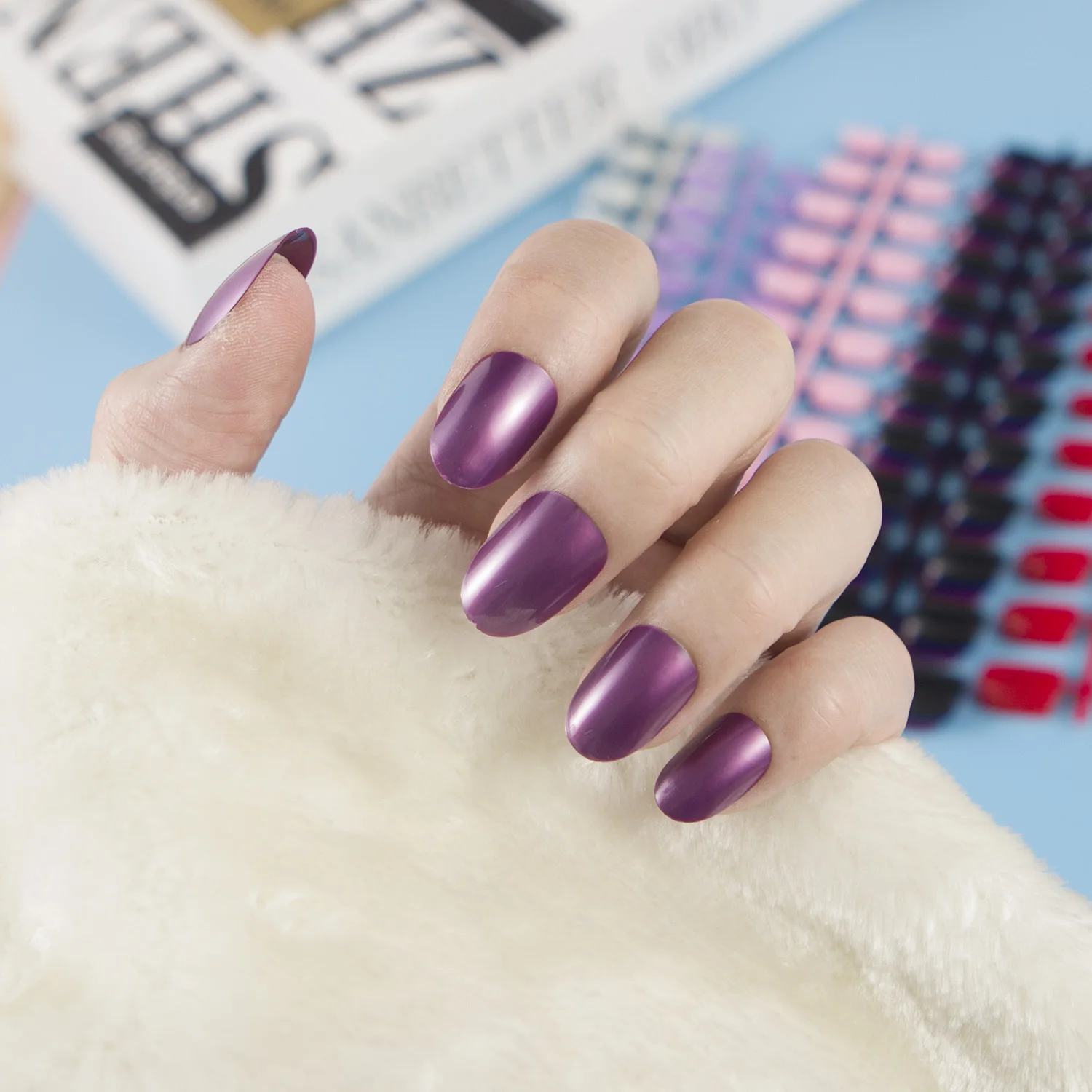 Набор искусственных ногтей короткой круглой формы полного акрила для прессования смешанных цветов, 2 упаковки или больше для экономии на доставке.