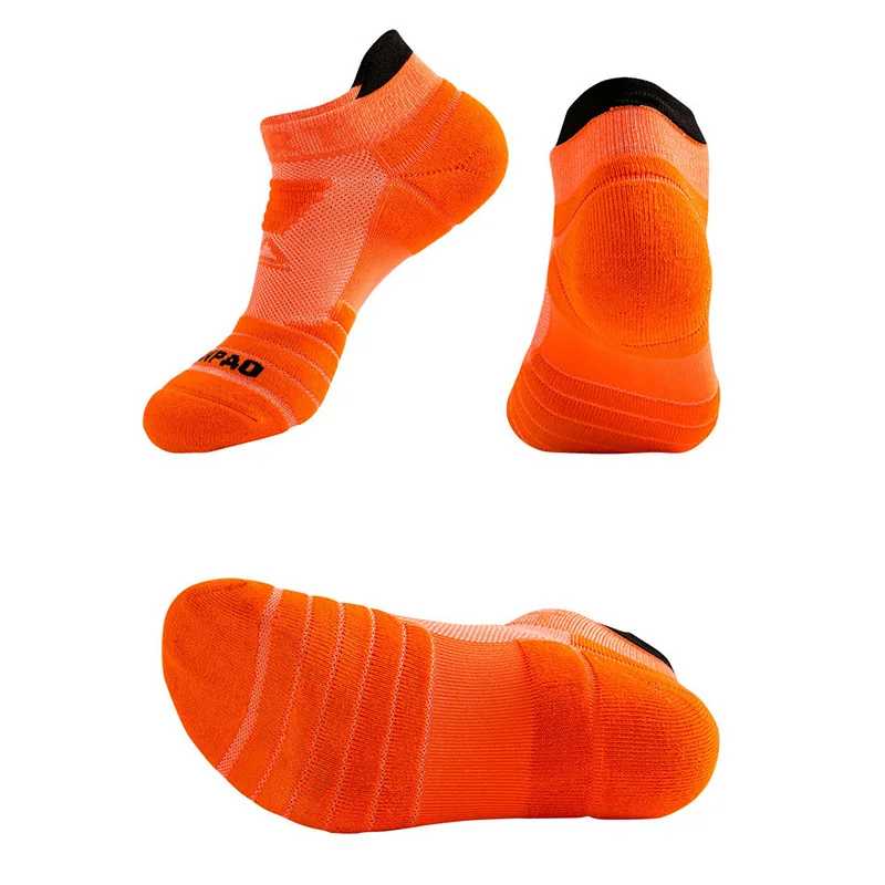New Men Basketball Football Sock Breathable Outdoor Protect Feet Wicking Bike Running Football Sport Socks Men Sock