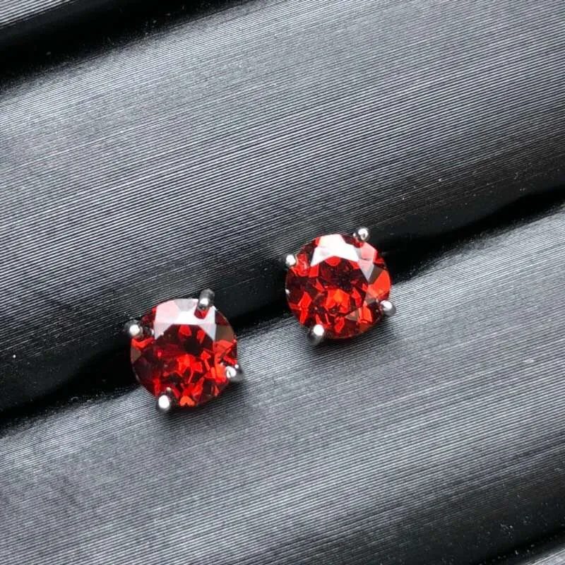 

Natural Garnet Earrings Fashion 925 Sterling Silver Jewelry for Women Wedding