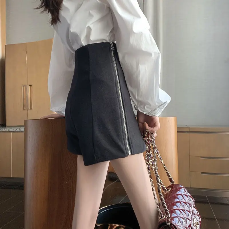 Fall Winter Korean Style Female Fashion Elegant Loose Soild Color Warm Thick Shorts 2021 Women New Woolen High Waisted Shorts