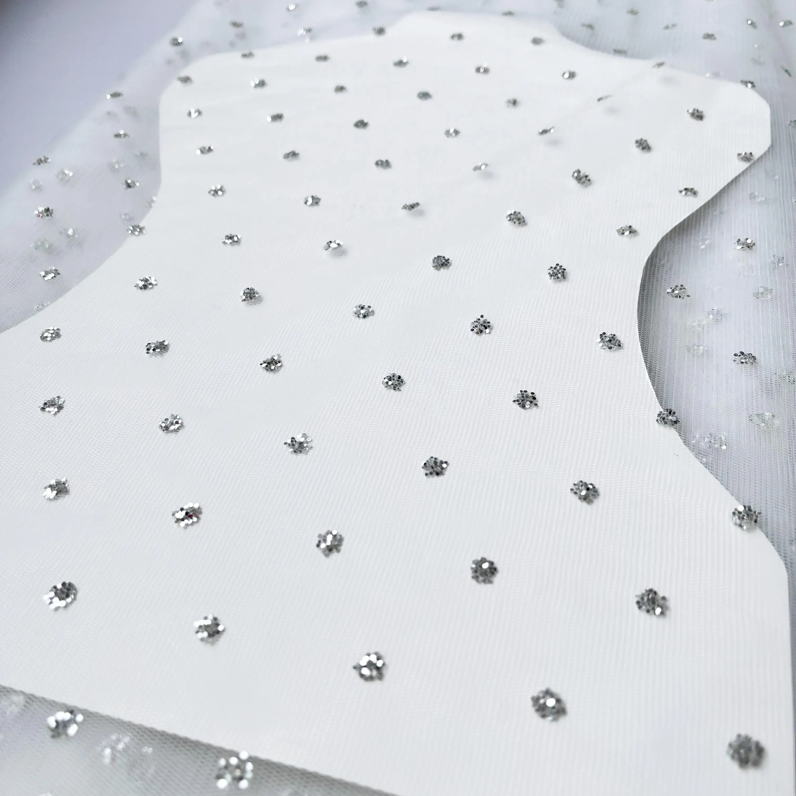 

YQOINFKS 2023 Girly Shimmer White Tulle Lace Fabric Sequins French Style Net Cloth 170CM Width Party Dress Sold by Yard YQ-0150