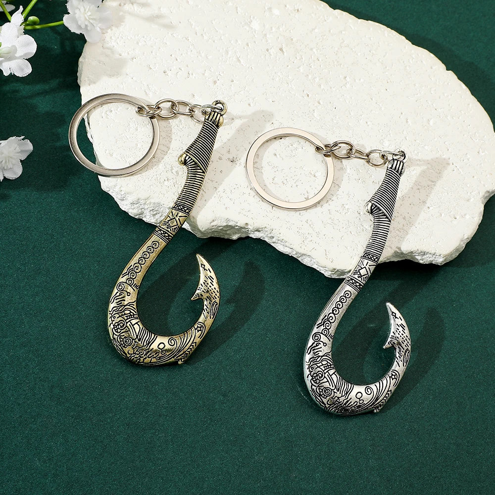 Брелок с рыболовным крючком Moana Maui