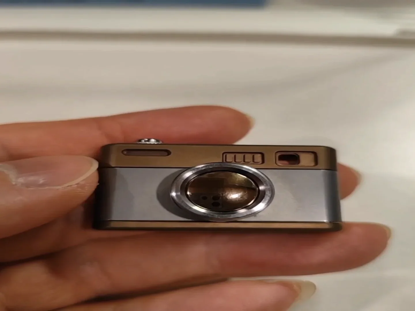 Wanwu EDC Мини-камера с нажимными картами из титанового сплава