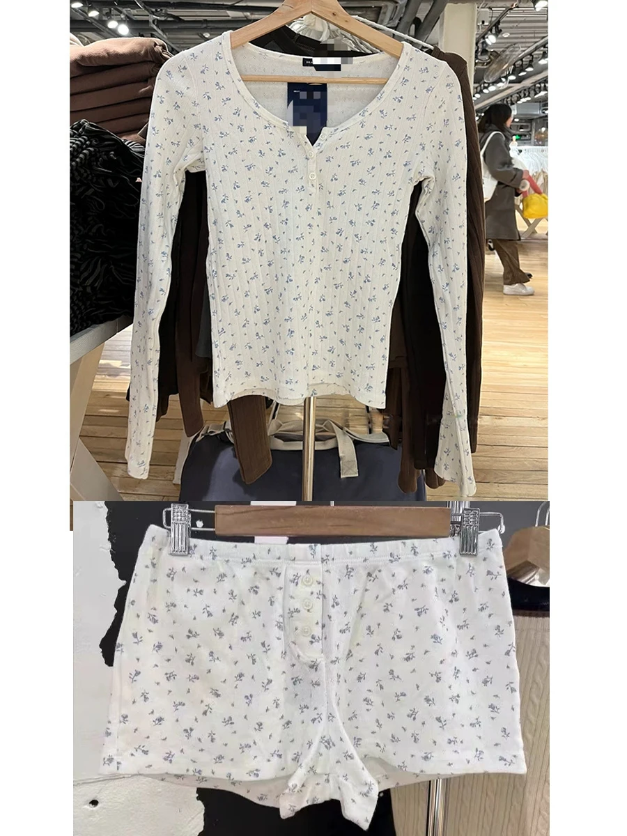 Футболка с длинными рукавами и пуговицами цветочным принтом комплект шортами