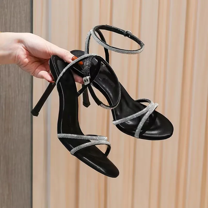 Women's Sandals 2023 Summer New Round Toe High Heel Party Fashion Rhinestone Sexy Mother Button Slim Heel Open Toe Roman Sandals