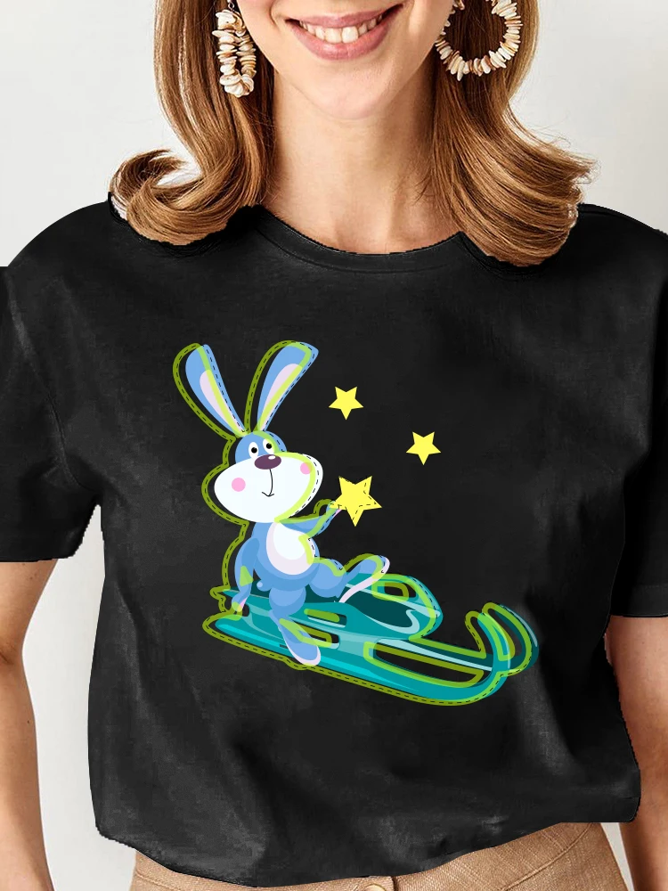 Купи Fashion Print Tshirt Women Clothing New Summer T Shirt Woman T-shirt Skiing Rabbit Young Girls T-shirts Kawaii Short Sleeve Tees за 187 рублей в магазине AliExpress