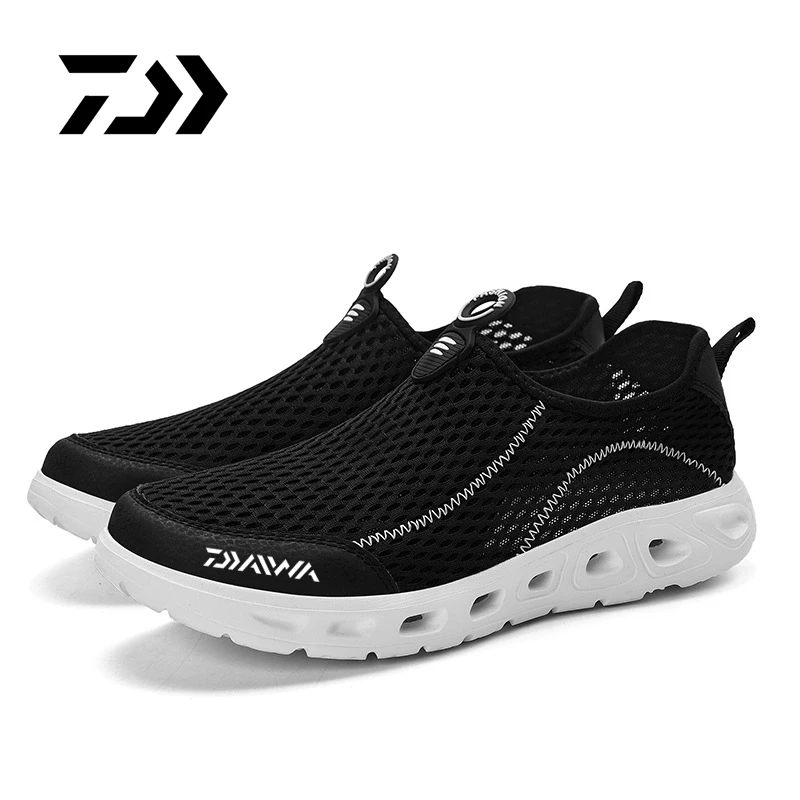 

2022 Daiwa summer new large size upstream shoes outdoor sports wading men's shoes mesh breathable hiking shoes wholesale