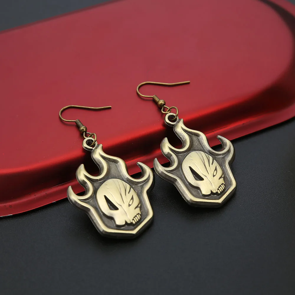 Висячие серьги в стиле аниме с отбеливателем Подвесные виде черепа