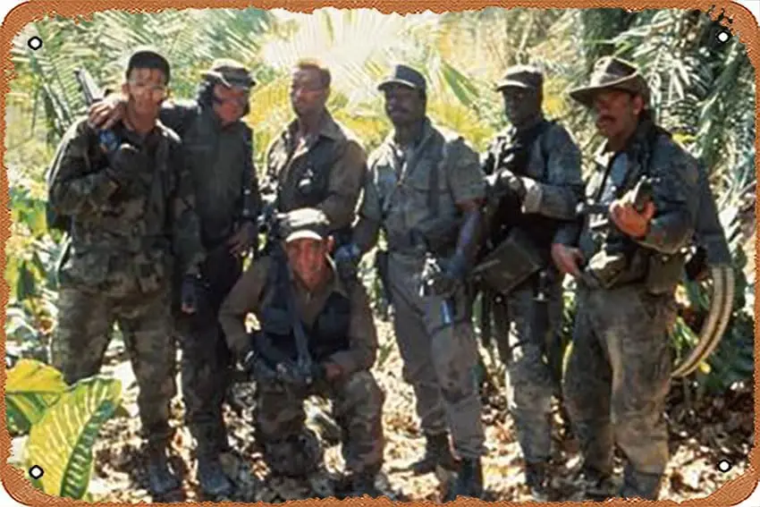 Металлическая жестяная табличка размером 8 х 12 дюймов — ПЕДААТОР 1987 грязеносцена