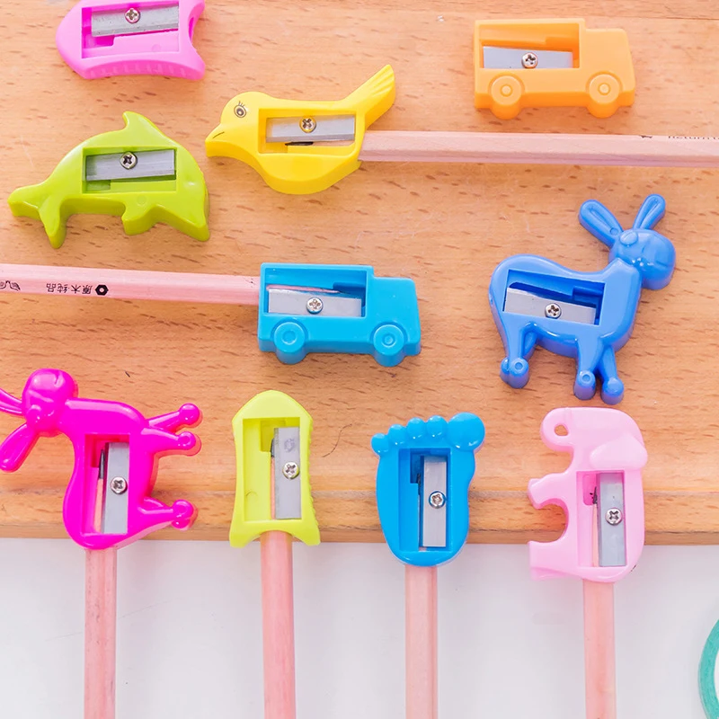 

8PCS Cute Animal Pencil Sharpener Cartoon Stationery Cat and Duck Plastic Pencil Sharpeners for Kids Student School Gift