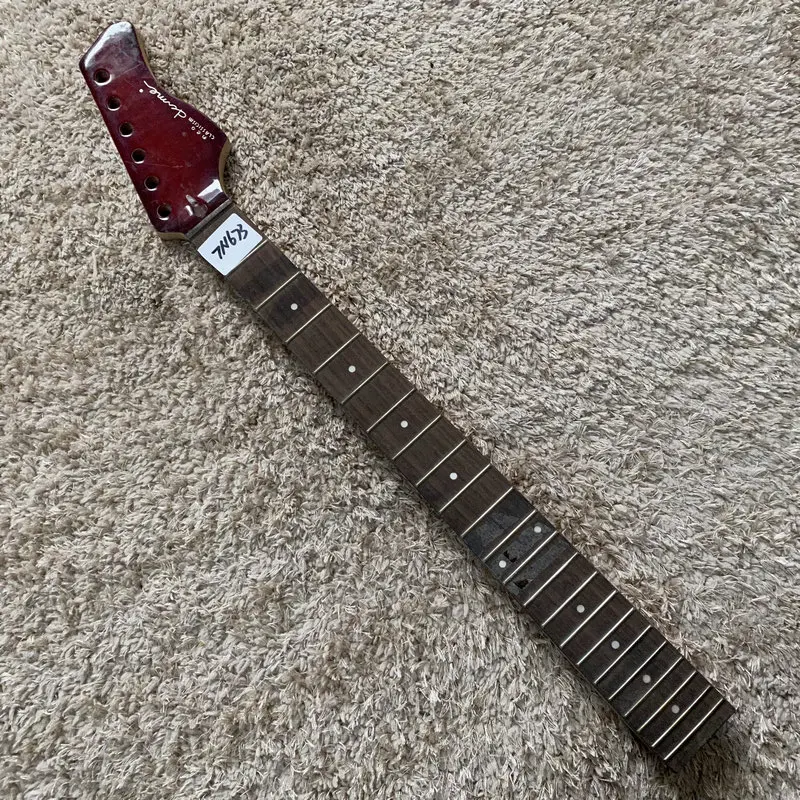 

Unfinished Electric Guitar Neck ST Model Right Hand Maple with Rosewood 22 Frets 648 Scales Stock YN673